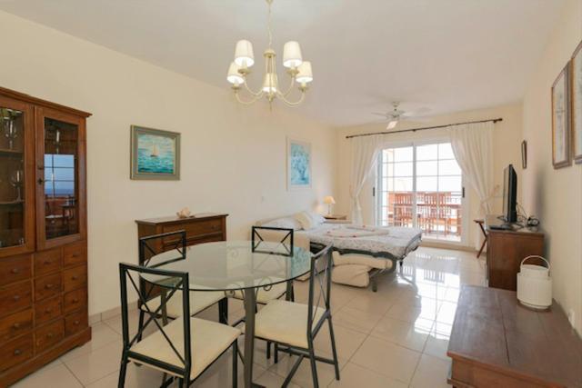 Apartamento Sara En El Veril Del Duque - Sara Vacation Адехе Екстериор снимка